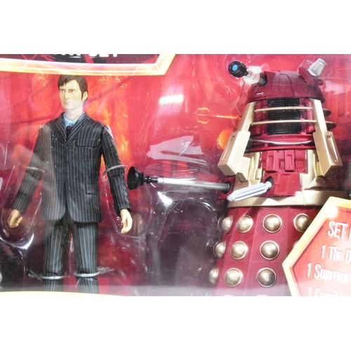 655 - Doctor Who - The Stolen Earth Set - boxed action figure set by Character. Featuring The Doctor, Supr... 