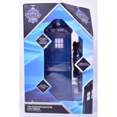 658 - Doctor Who - Character Online - Online Exclusive 'The Fugitive Doctor & Tardis Collector Figure Set'... 