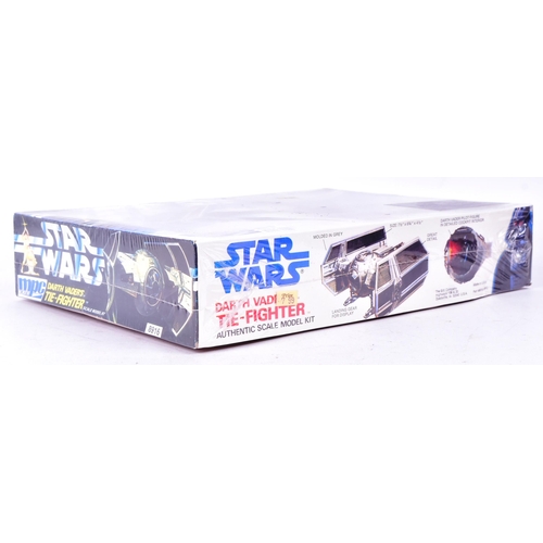 669 - Star Wars - an original vintage 1989 MPC / ERTL 'Commemorative Edition ' plastic model kit ' Darth V... 