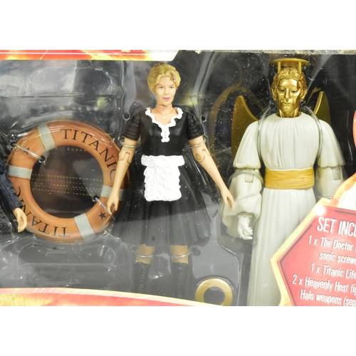 699 - Doctor Who - Character Options - 'Voyage Of The Damned Gift Set' action figure set, featuring The Do... 