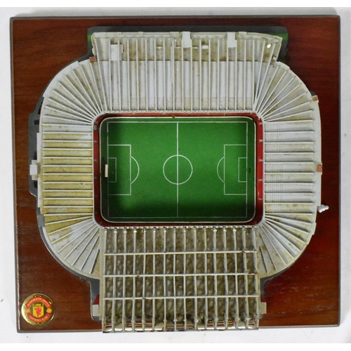 744 - An officially licenced Manchester United Old Trafford ' Theatre of Dreams ' replica model stadium. T... 