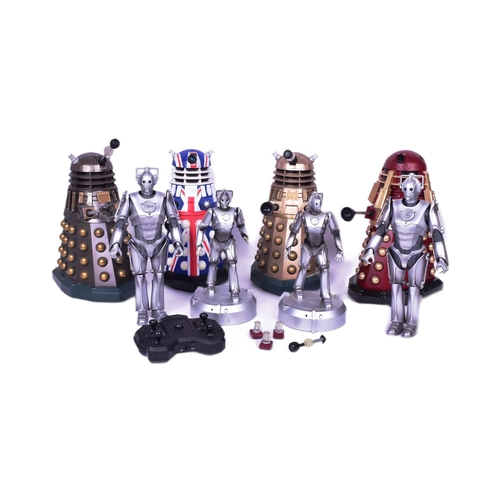 748 - Doctor Who - Electronic Toys - a collection of (mostly) electronic / talking Dr Who toys including: ... 