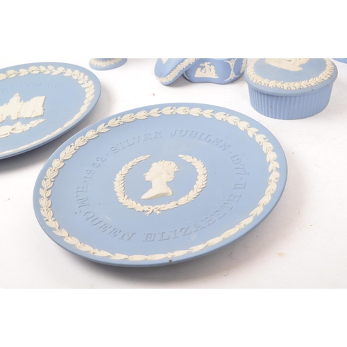 136 - Wedgwood Jasperware - A collection of 20th Century ceramic Wedgwood Jasperware items mostly in light... 