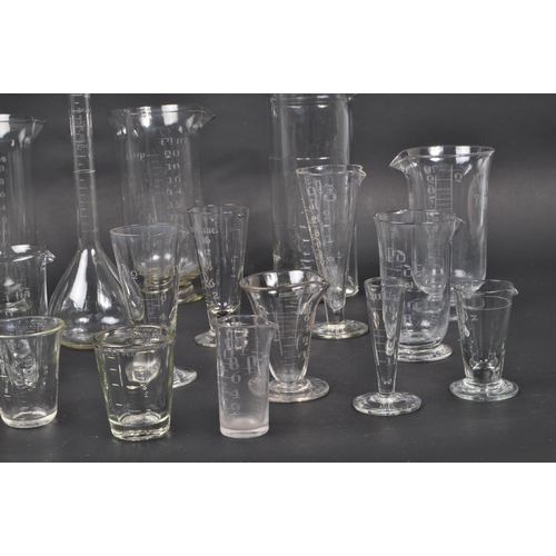 147 - A collection of vintage 20th Century glass scientific and laboratory / chemical measuring equipment ... 