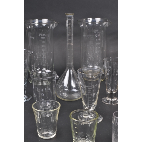 147 - A collection of vintage 20th Century glass scientific and laboratory / chemical measuring equipment ... 