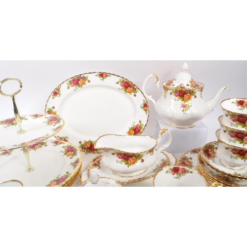 169 - Royal Albert - Old Country Roses - A collection of vintage 20th century porcelain china tea service ... 