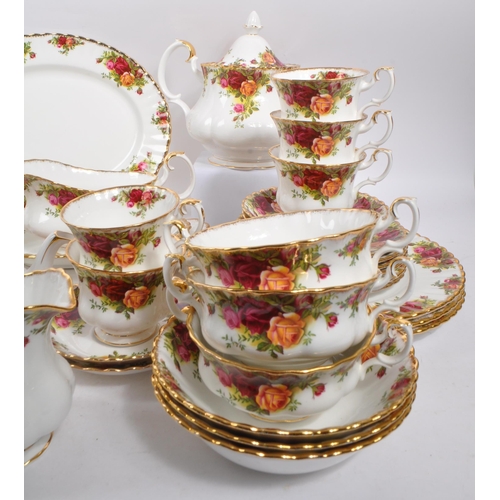 169 - Royal Albert - Old Country Roses - A collection of vintage 20th century porcelain china tea service ... 