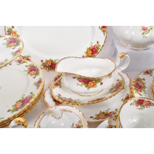 169 - Royal Albert - Old Country Roses - A collection of vintage 20th century porcelain china tea service ... 