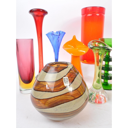 184 - A collection of mid 20th century studio art glass. The collection to include a variety of examples i... 