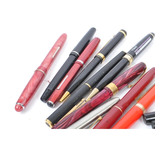 254 - A large collection of 20th century ballpoint and fountain pens. The collection to include examples f... 