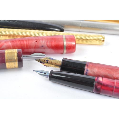 254 - A large collection of 20th century ballpoint and fountain pens. The collection to include examples f... 