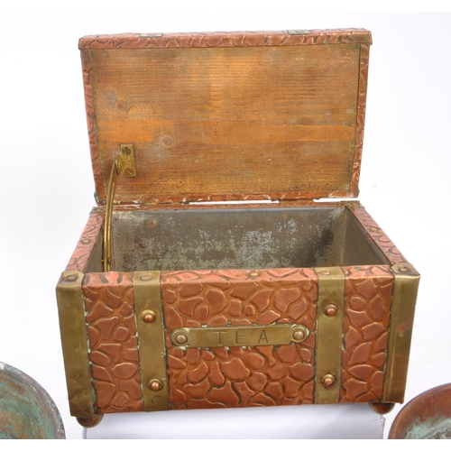 291 - A collection of 19th and 20th century copper decorative curios. The collection to include an ashtray... 