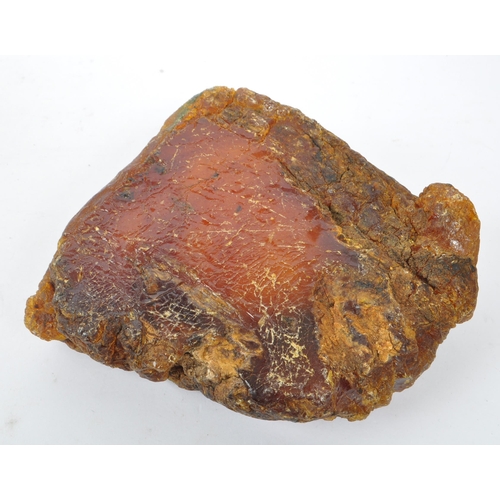 297 - Natural history / geological interest - A large specimen piece of raw amber. Weight approximately 78... 