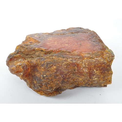 297 - Natural history / geological interest - A large specimen piece of raw amber. Weight approximately 78... 