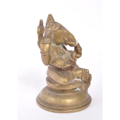 313 - Ganesha - Hindu god of destruction and his consort the goddess Parvathi - Early 20th century bronze ... 