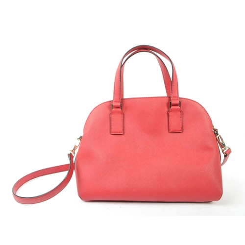 320 - Kate Spade - New York - A contemporary luxury designer handbag. Rosso pattern Lottie dual flat carry... 