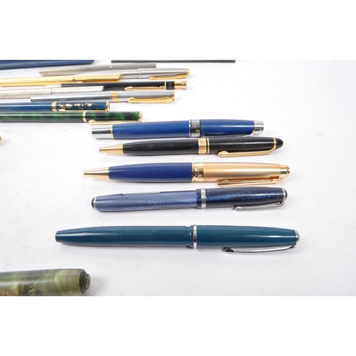 347 - Sheaffers / Parker - A collection of eight vintage 20th Century fountain and biro pens to include 4x... 