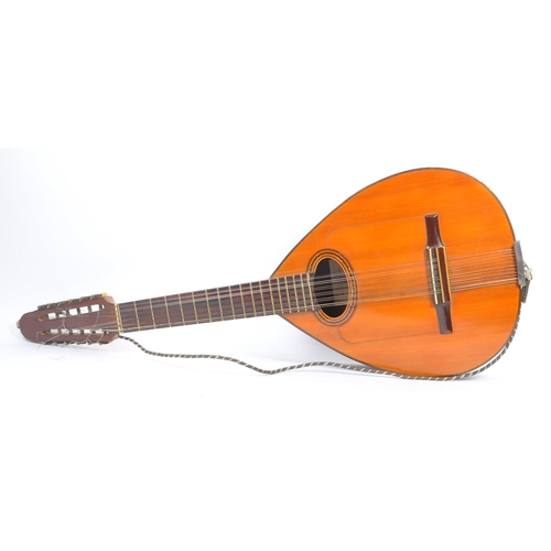 400 - Casa Garrido - A mid 20th century circa 1952 Modesto Borreguero for Casa Garrido mandolin. The instr... 