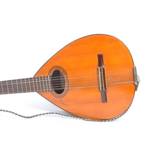 400 - Casa Garrido - A mid 20th century circa 1952 Modesto Borreguero for Casa Garrido mandolin. The instr... 