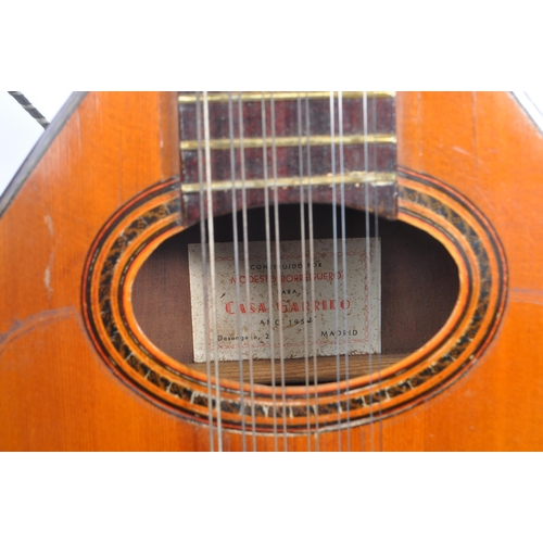 400 - Casa Garrido - A mid 20th century circa 1952 Modesto Borreguero for Casa Garrido mandolin. The instr... 