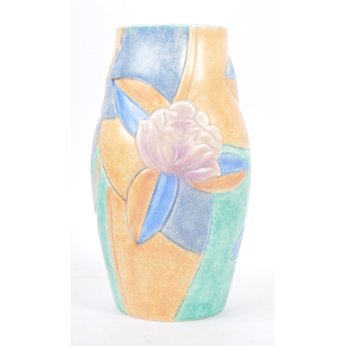 42 - Beswick - An early 20th century Art Deco Beswick Ware vase in the manner of Clarice Cliff. The vase ... 