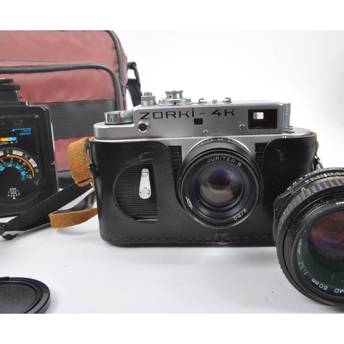 448 - Minolta / Zorki - Two 20th Century cameras, the Zorki a 4k 35mm rangefinder camera with jupiter 8 5m... 