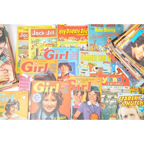 533 - A large collection of mid 20th century 1960s-80s magazines. The collection to include copies of Patc... 