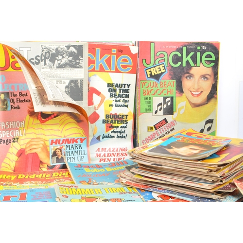 533 - A large collection of mid 20th century 1960s-80s magazines. The collection to include copies of Patc... 