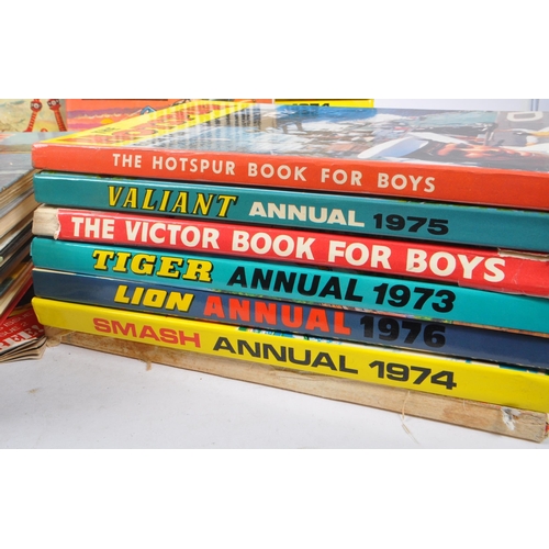 538 - A collection of assorted 20th century annuals and books. The collection to include examples such as;... 