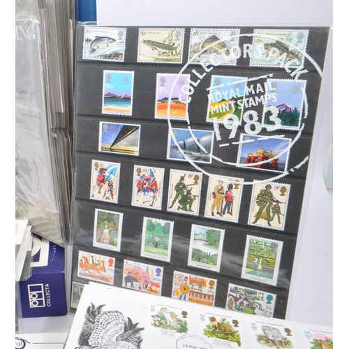 542 - A collection of 20th century British presentation packs and first day covers. The collection to incl... 