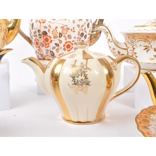 56 - Sadler - A collection vintage 20th century ceramic teapots. Royal Worcester, Sudlow's examples. Alon... 