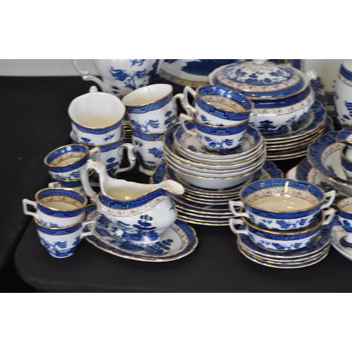 88 - Royal Doulton Booths - A large collection of china dinner / tableware / tea service in Real Old Will... 