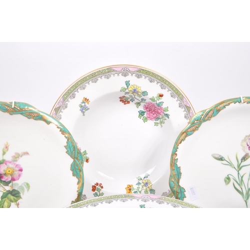 99 - Davenport / Aynsley / Spode - A collection of 19th and 20th Century china porcelain items to include... 