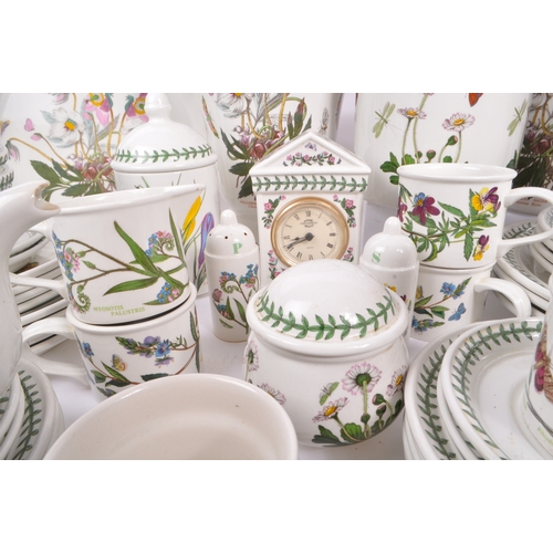 142 - Portmeirion - The Botanical Garden - A large extensive collection of ceramic dinnerware / tea servic... 