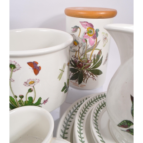 142 - Portmeirion - The Botanical Garden - A large extensive collection of ceramic dinnerware / tea servic... 