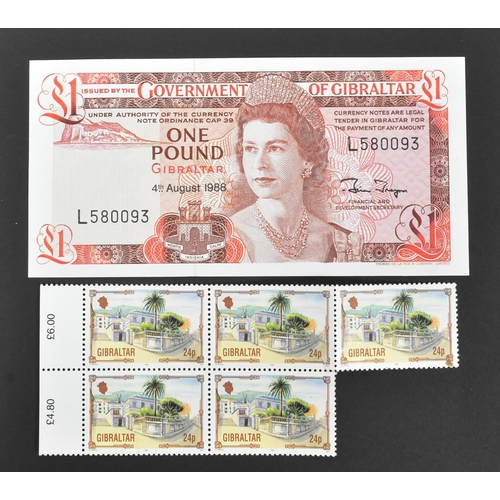 513 - A collection of International European uncirculated banknotes bank notes to include; 2x Iceland 22.0... 