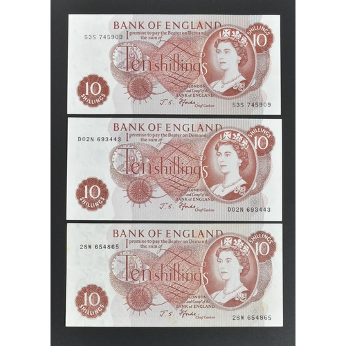 515 - Bank of England - A collection of British uncirculated bank notes banknotes to include; 4x J Q Hollo... 