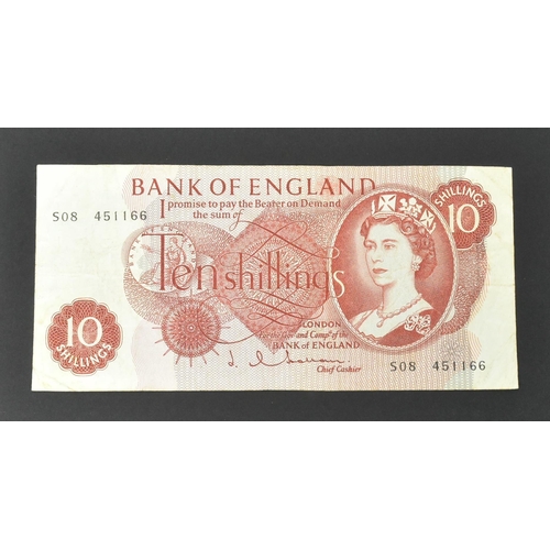 515 - Bank of England - A collection of British uncirculated bank notes banknotes to include; 4x J Q Hollo... 