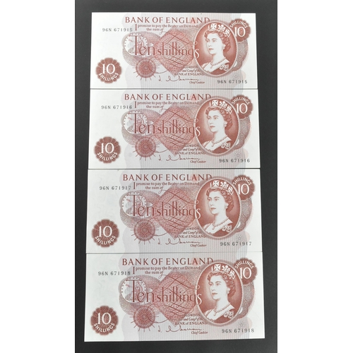 515 - Bank of England - A collection of British uncirculated bank notes banknotes to include; 4x J Q Hollo... 