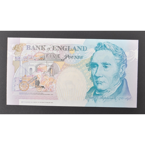 519 - Bank of England - A collection of British uncirculated bank notes banknotes to include; 3x L K Obrie... 