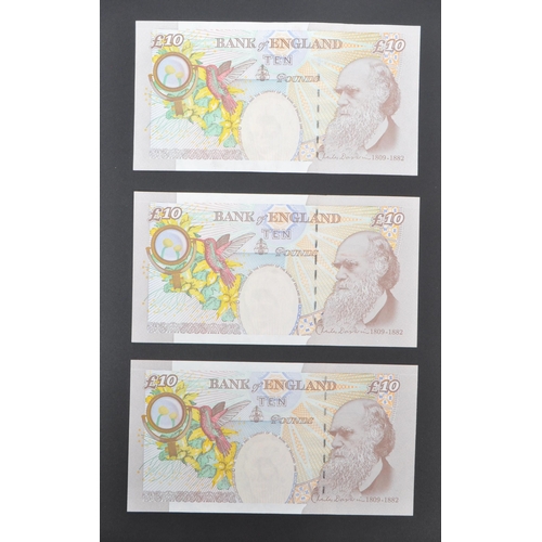 519 - Bank of England - A collection of British uncirculated bank notes banknotes to include; 3x L K Obrie... 