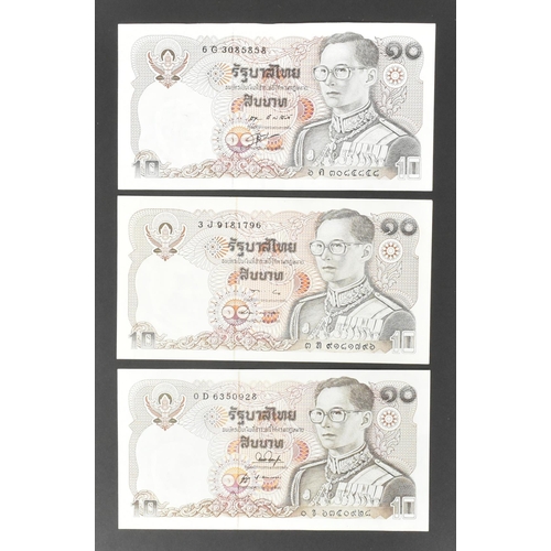 525 - A collection of international uncirculated bank notes banknotes to include; 3x Sri Lanka 1.07.92 10 ... 