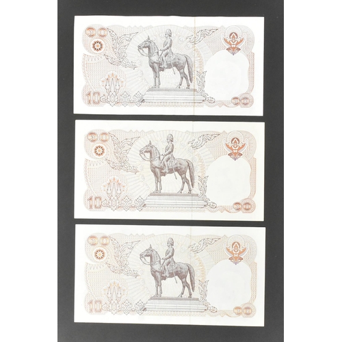 525 - A collection of international uncirculated bank notes banknotes to include; 3x Sri Lanka 1.07.92 10 ... 