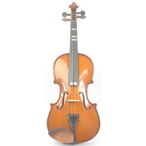 418 - Stentor - A 20th Century Stentor student 3/4 size violin with two piece back and ebonised fingerboar... 