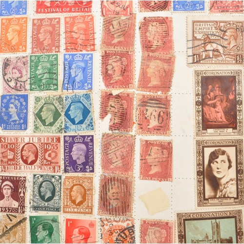 516 - A collection of 19th and 20th Century stamps in stamp album, to include 16 penny reds. Other countri... 