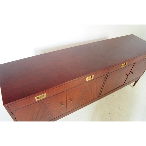 596 - Greaves & Thomas - A mid 20th century Greaves and Thomas Londoner model 5213 sideboard. The sideboar... 