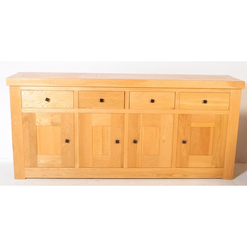 603 - Oak Furniture Land manner - A contemporary Oak Furniture Land manner oak wood sideboard credenza. Th... 