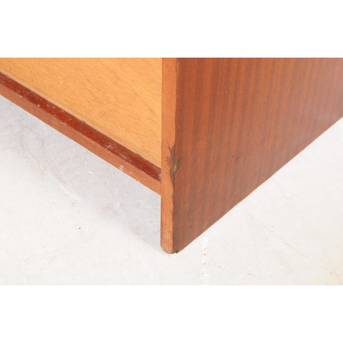 697 - Avalon Furniture - A pair of mid 20th century Avalon Furniture veneered bedside tables / cabinets. T... 