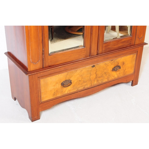 791 - An early 20th century Edwardian walnut bedroom suite. The suite comprising a dressing chest of drawe... 