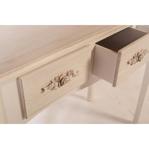 850 - A pair of contemporary Louis XVI manner bedside tables, alongside a dressing / hall table, The bedsi... 